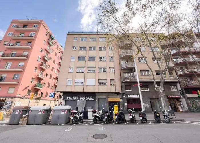 Bebarceloner Sant Andreu - 3 Bedrooms شقة