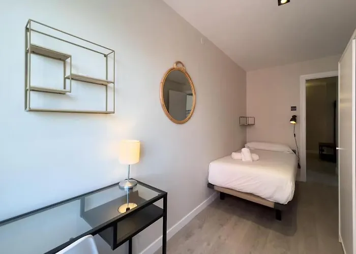 Bebarceloner Sant Andreu - 3 Bedrooms شقة *