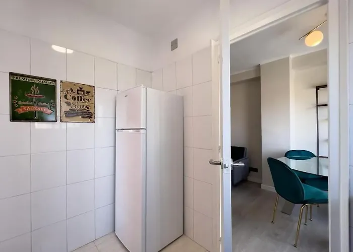 Bebarceloner Sant Andreu - 3 Bedrooms شقة *